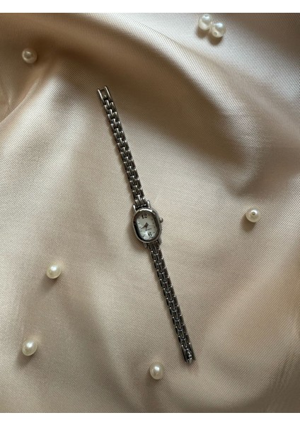 Retro Minimal Boncuk Kordon Vintage Kadın Kol Saati modelleri