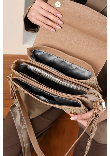 Baskılı Desenli Büyük Boy El Ve Omuz Çantası fırsatları