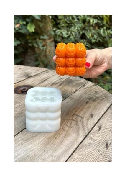 Menashop Metrashop Concept Bubble Kabak Tekli Mum Kalıbı (Silikon) 1 Adet