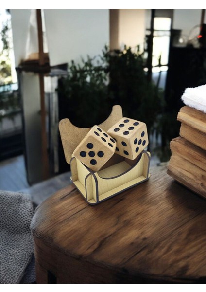 Doğal Ahşap Zar ve Kutusu, Masa Süsü Dekoratif Süs Zar ( 3,5 cm )