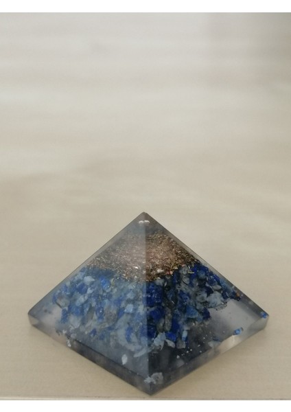 Lapis Lazuli Taşı Orgonit Piramit modelleri