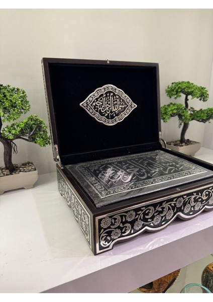 Yaldızlı Kaplama Gümüş Sandıklı Kur'an-I Kerim(Orta Boy) fırsatları