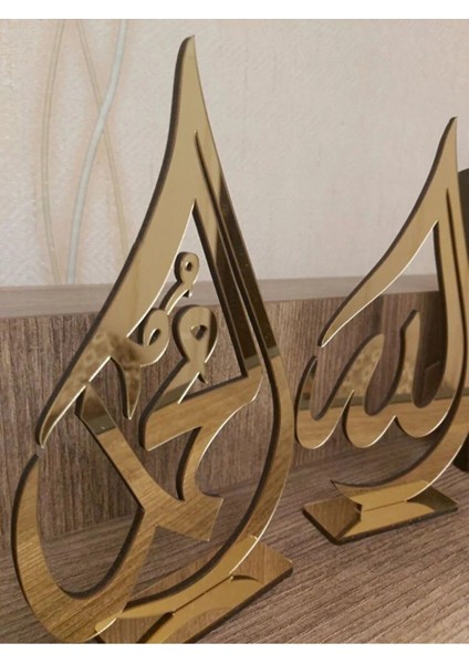 Hediyelik Ayaklı Allah Muhammed Lafzı Aynalı Pleksi Masa Üstü Biblo Lazer Kesim Dekoratif