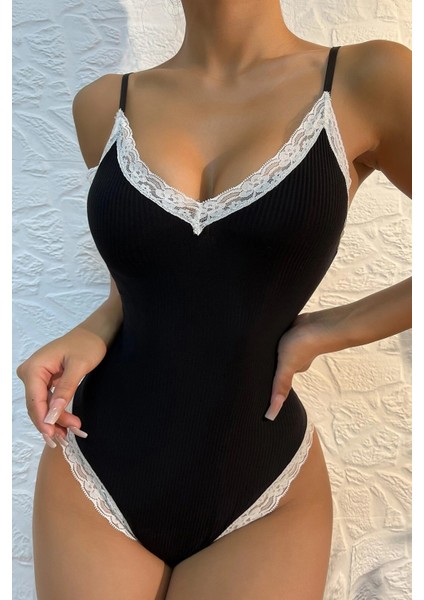 Kadın Beyaz Dantel Işlemeli Siyah Tulum Gecelik fırsatları