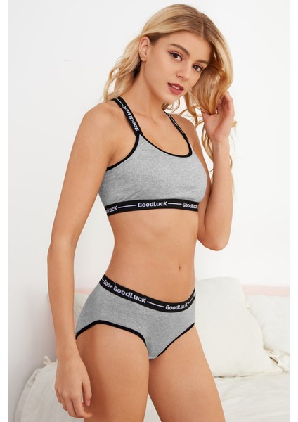 Kadın Gri Çapraz Sırtlı Yazılı Iç Çamaşır Takımı