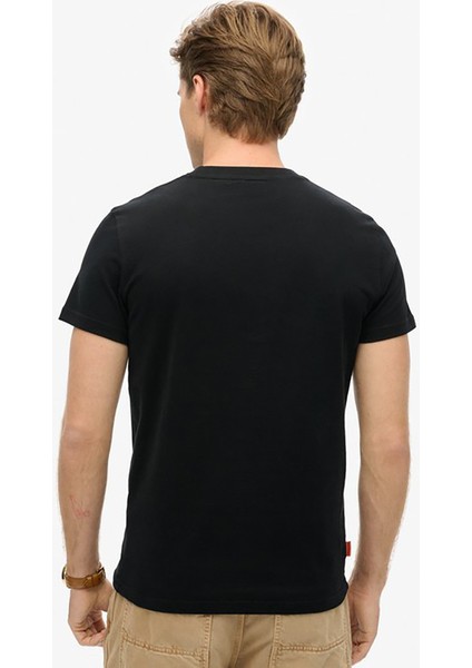 Bisiklet Yaka Siyah Erkek T-Shirt M1011245M-16A_ESSENTIAL Logo Emb Te fırsatları