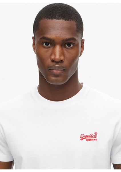 Bisiklet Yaka Beyaz Erkek T-Shirt M1011245A-C1M_ESSENTIAL Logo Emb Te modelleri
