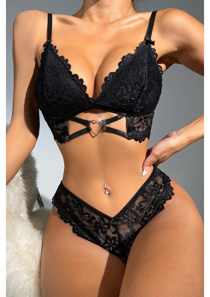 Kadın Siyah Kalp Tokalı Çapraz Lastik Detaylı Dantel Iç Çamaşır Takımı modelleri