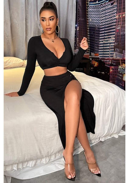 Kadın Siyah Uzun Kol Göğüs ve Göbek Dekolteli Fermuarlı Crop Top Bluz fırsatları