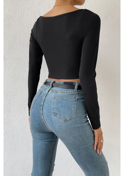 Kadın Siyah Uzun Kol Göğüs Dekolteli Şık Crop Top Bluz