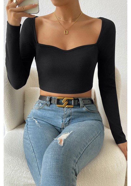 Kadın Siyah Uzun Kol Göğüs Dekolteli Şık Crop Top Bluz