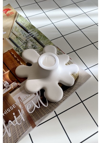 Kıvrımlı Beton Mumluk, Şamdan 13 cm