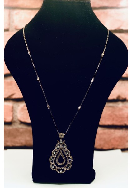 Elmas Montür Uzun Kolye