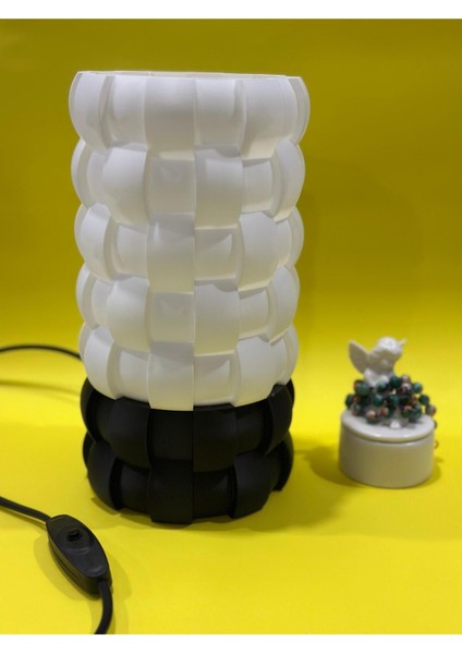 Modern Siyah-Beyaz Hera 3D Baskı Abajur – Aç/kapat Anahtarlı, Ampul Hediyeli (25 Cm) fırsatları