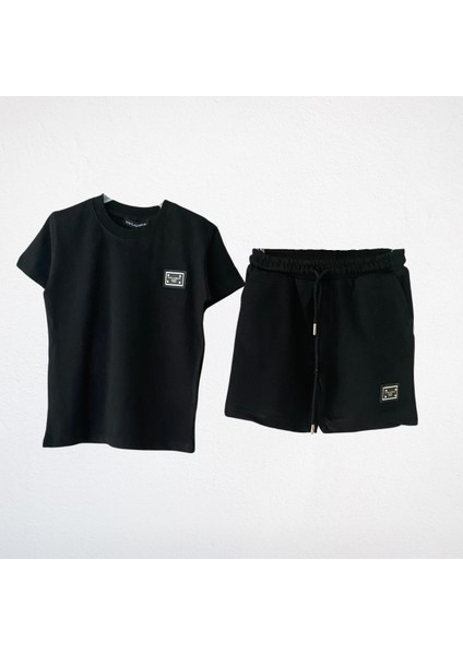 Siyah Tişört ve Şort Takım fiyatları