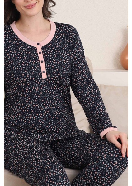 Kadın Lacivert Çiçek Desen Bisiklet Yaka 3 Düğmeli Likralı Viskon Kısa Kol Pijama Takımı