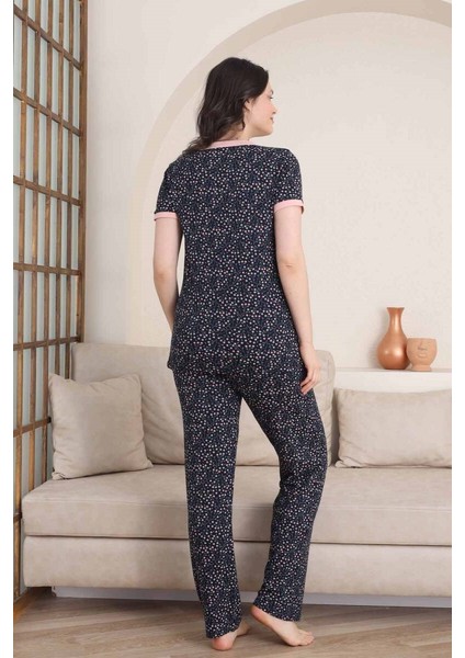 Kadın Lacivert Çiçek Desen Bisiklet Yaka 3 Düğmeli Likralı Viskon Kısa Kol Pijama Takımı