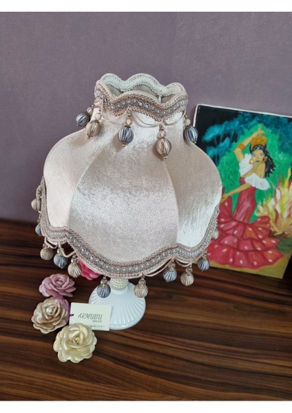 - Iki Adet Gri Vizon Renk Ponpon Sarkıtlı Vizon Kadife Kaplı El Yapımı Abajur fiyatları