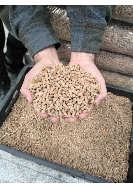Çam Peleti Kedi Kumu 25 Lt 6 Mm Premıum