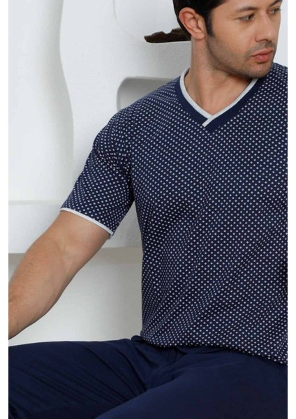 Erkek Desenli V Yaka Düğmesiz %100 Pamuk Kısa Kol Cepli Pijama Takımı modelleri