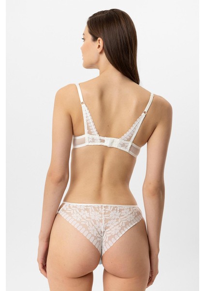 Lingerie 4882 Kadın Lyon Double Push Up Tangalı Dantelli Sütyen Takım fırsatları