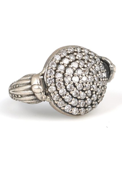 925 Ayar Gümüş Taşlı Tasarım Yüzük