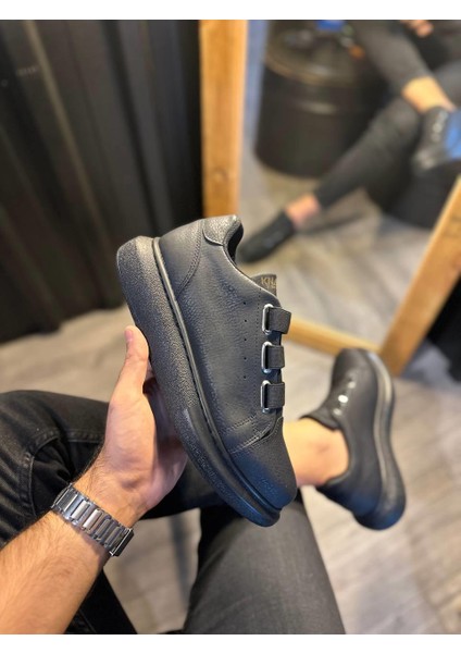 Sneakers Ayakkabı 889 Siyah (Siyah Taban)