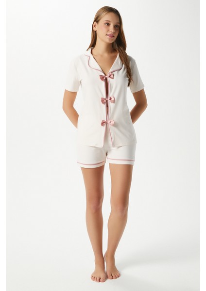 Kadın Violet Ekru Şortlu Fiyonklu Alt Üst Pijama Takımı