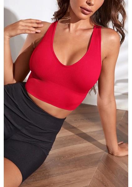Kadın Kırmızı Derin Göğüs Dekolteli Şık Crop Top Bluz