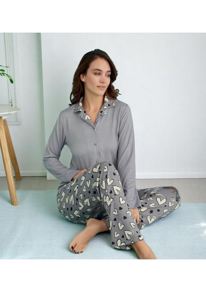 Gri Düğmeli Klasik Yaka Üst&kalpli Desenli Alt Pijama Takımı - Rahat ve Şık Gece Kıyafeti 14300-8 indirimleri