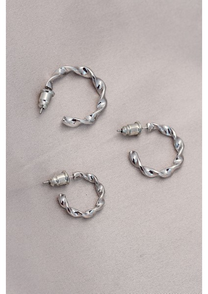 Burgu Model Gümüş Metal Küpe Seti