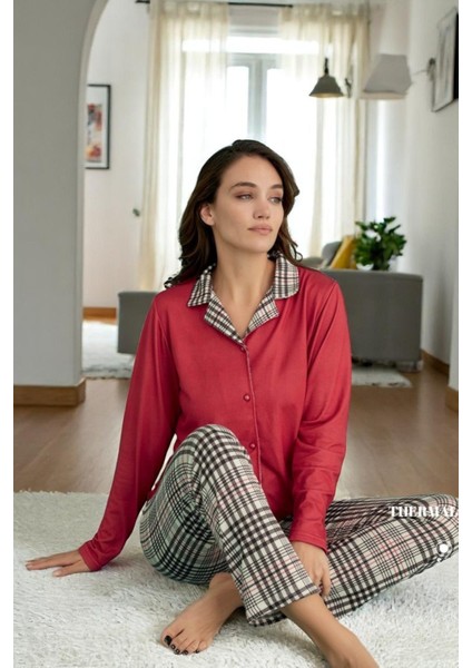 Kareli Yaka Detaylı Kırmızı Üst ve Desenli Alt Pijama Takımı Rahat Ev Modası 14300-10 fırsatları