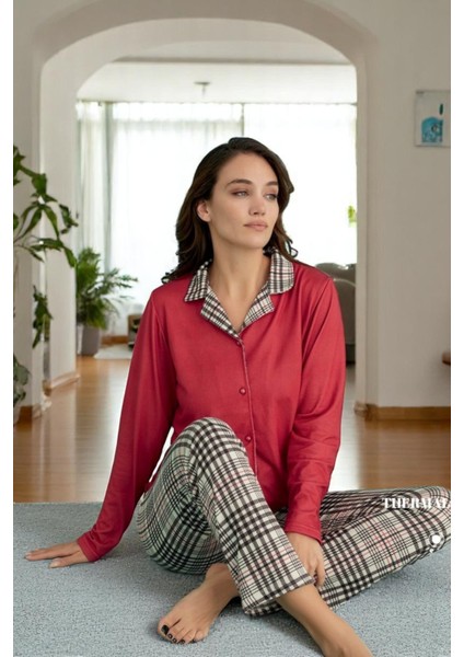 Kareli Yaka Detaylı Kırmızı Üst ve Desenli Alt Pijama Takımı Rahat Ev Modası 14300-10 indirimleri