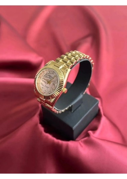 Kadın Gold Paslanmaz Çelik Kordonlu Takvimli Lüks Quartz Kol Saati