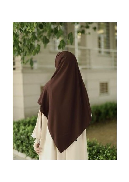 Tesettür Hijab Medine Ipeği Eşarp Acı Kahve