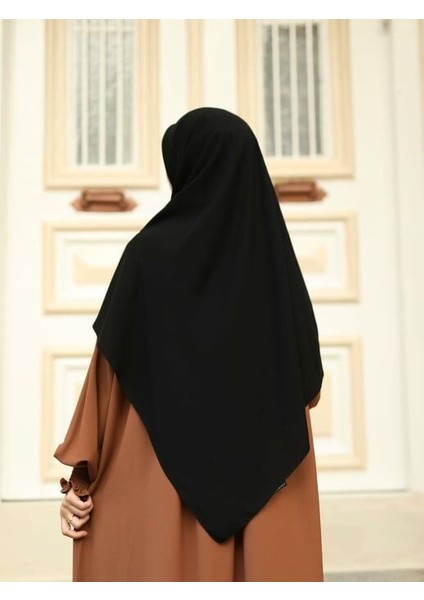 Tesettür Hijab Medine Ipeği Eşarp Siyah
