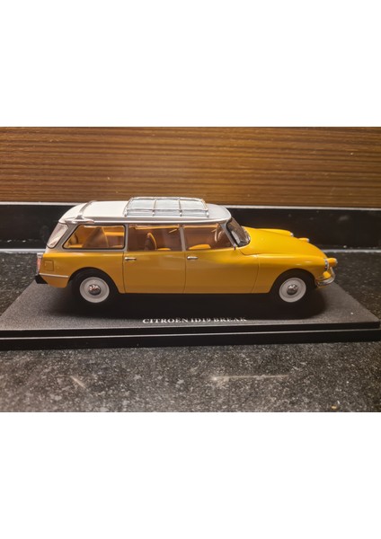 Hachette 1/24 Citroen İD19 Break