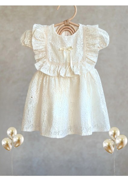 Kız Çocuk Krem Kısa Kol Wintage Dantelli ve Fırfır Detaylı Astarlı Elbise