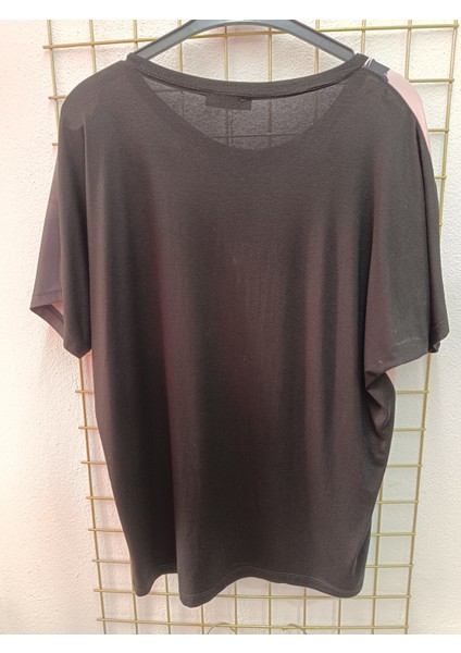 Büyük Beden Kelebek Desenli Taşlı Esnek Bisiklet Yakalı Ön Baskılı Bluz fiyatları