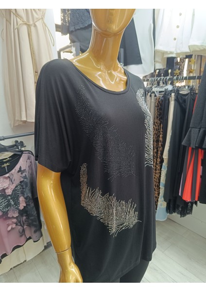 Büyük Beden Tüy Desenli Taşlı Esnek Bisiklet Yakalı Ön Baskılı Bluz fırsatları