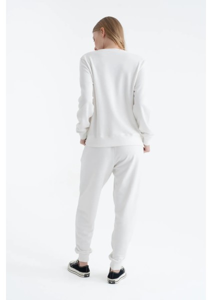 Basic Pamuklu Bisiklet Yaka Kadın Sweatshirt