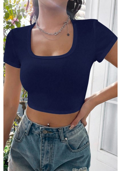 Kadın Lacivert Yarım Kol Düz Yaka Crop Top Bluz