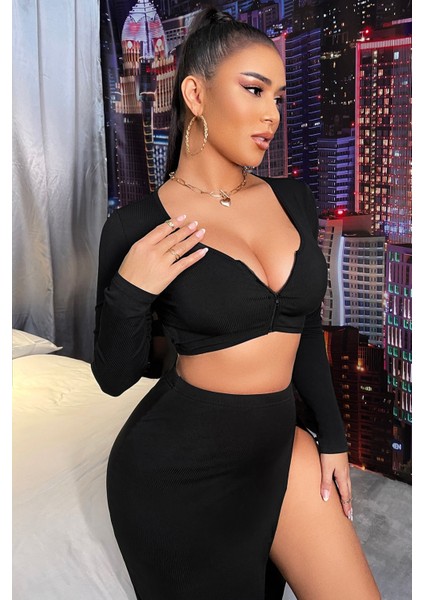 Kadın Siyah Uzun Kol Göğüs ve Göbek Dekolteli Fermuarlı Crop Top Bluz