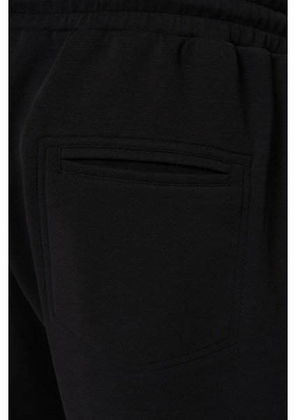 Seo Siyah Modal Içerikli Relaxed Fıt Şort fırsatları