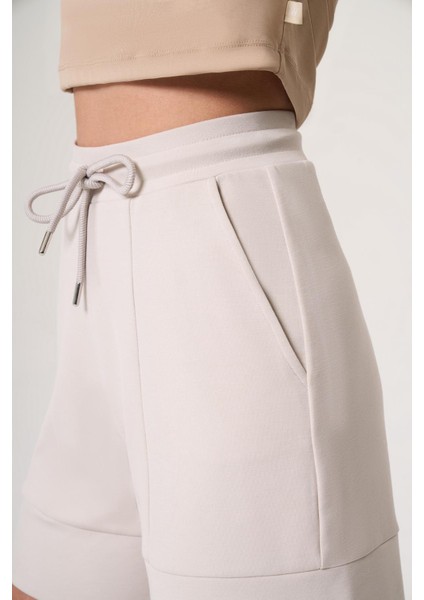 Ces Taş Rengi Modal Içerikli, Paça Detaylı Ultra Rahat Şort fırsatları