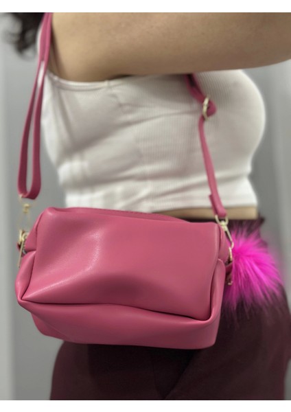 Ponpon Fuşya Cilt Çanta