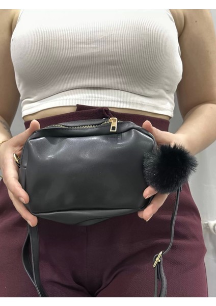 Ponpon Siyah Cilt Çanta modelleri