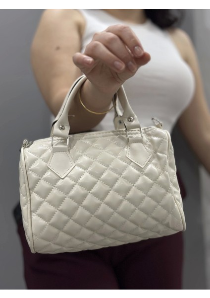 Kapaksız Kapitone Krem Cilt Çanta