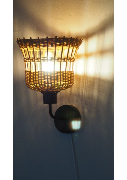 Rattan Aplik Etna - El Yapımı, Dekoratif ve Kullanışlı Duvar Lambası fırsatları
