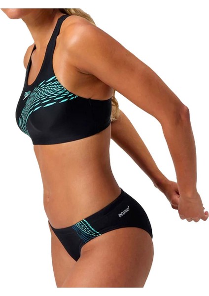 kadın yüzücü bikini modelleri